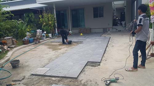 ภาพการปูกระเบื้อง